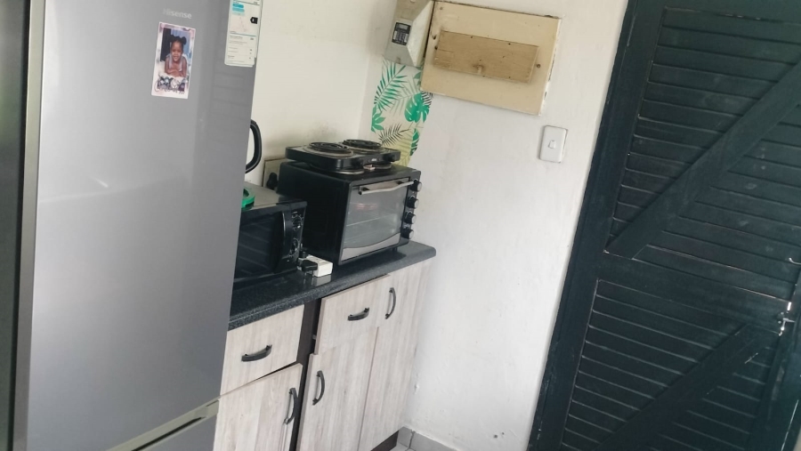 2 Bedroom Property for Sale in Selosesha Free State